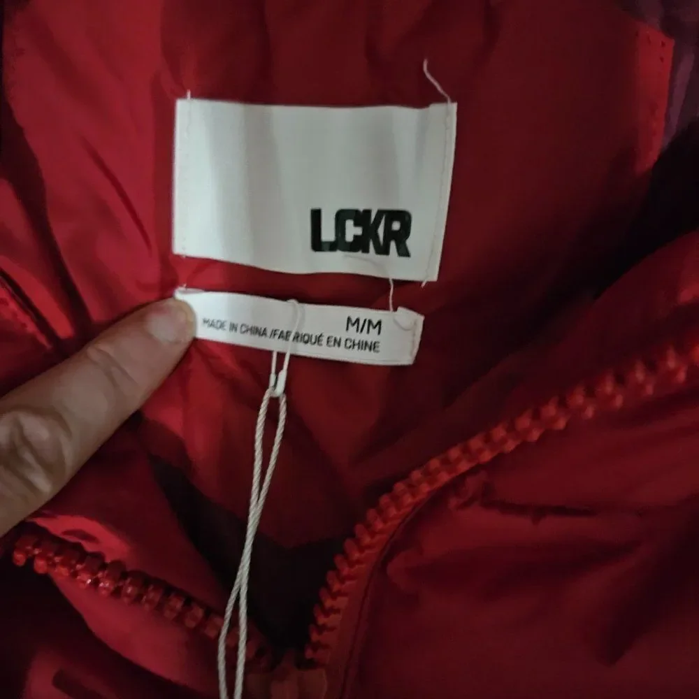 LCKR Red Full Zipper Winter Puffer Hooded Jacket For Men Size Medium
